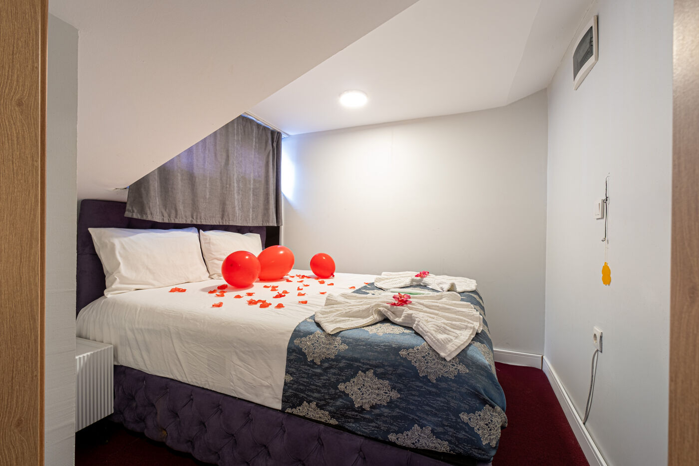 Comfortable room with city view